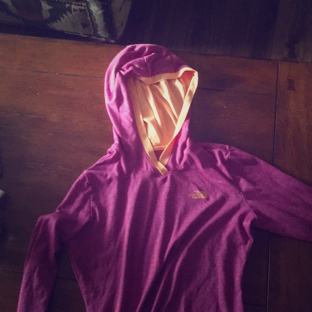 North face long sleeve hooded shirt